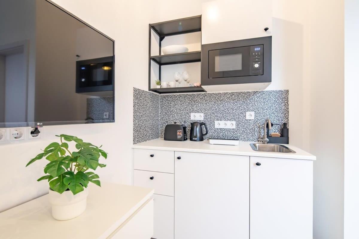 Extreme Central - Modern Mini Studio Budapest Exteriör bild