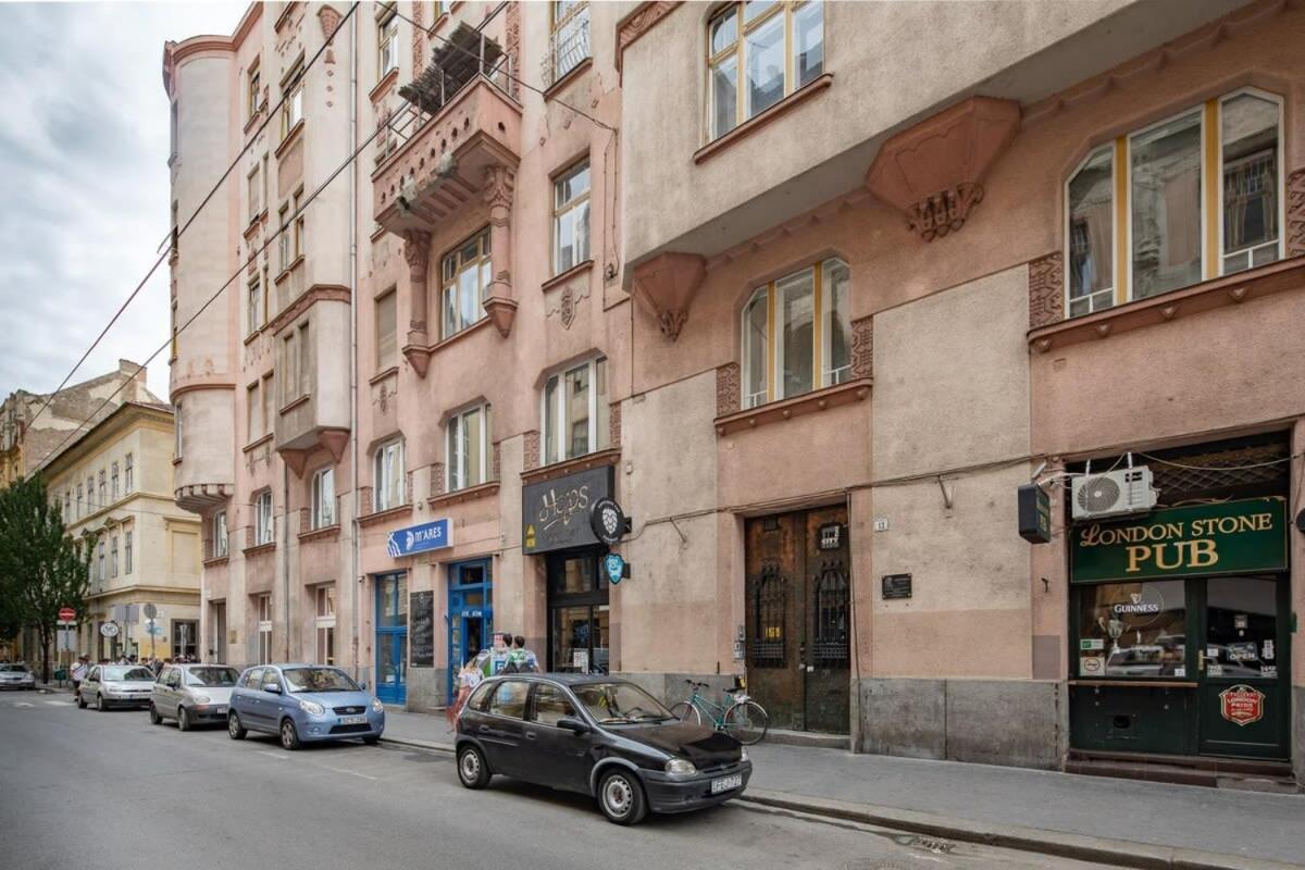 Extreme Central - Modern Mini Studio Budapest Exteriör bild
